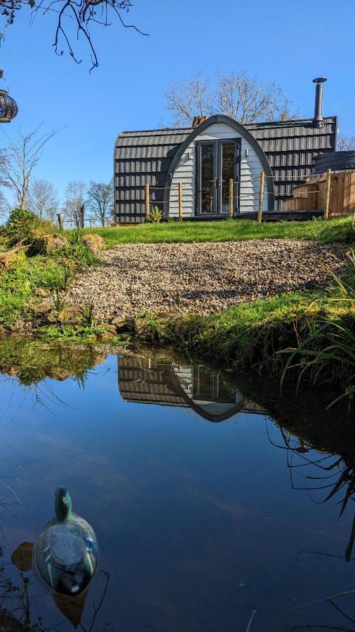 Emlyn'S Coppice - Luxury Woodland Glamping Villa Holywell  Exterior photo