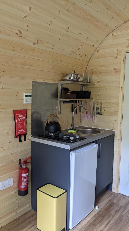 Emlyn'S Coppice - Luxury Woodland Glamping Villa Holywell  Exterior photo